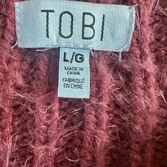 TOBI Thick Yarn Off The Shoulder Sweater In Brick Color Size Large EUC! - Picture 12 of 13